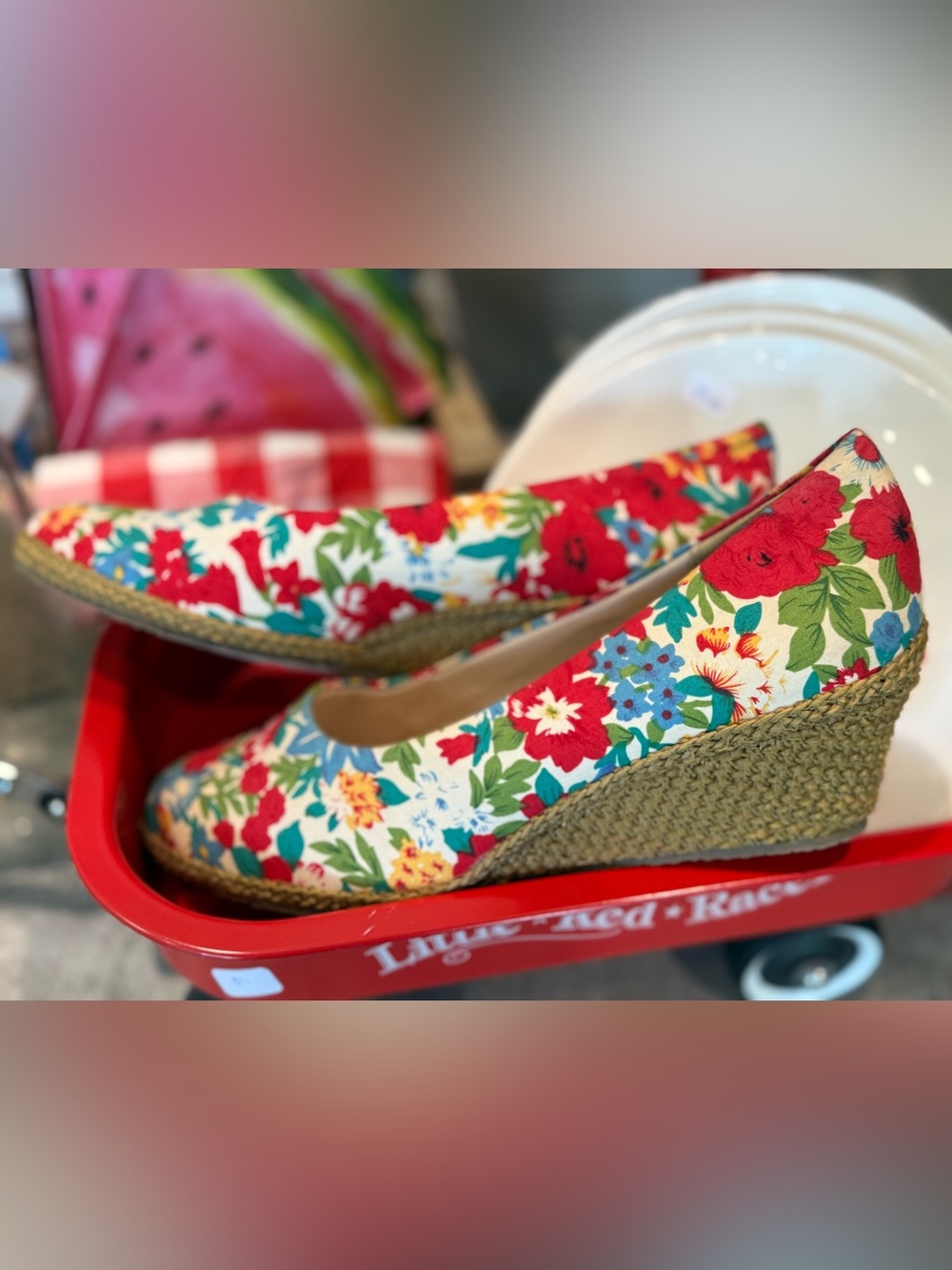 Women’s Vintage Floral Espadrilles Wedge Heels. Beacon Fashion & Fit. Size 7.